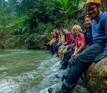Phong Nha Hostel | Phong Nha Ecolodge Homestay Tour and Restaurant