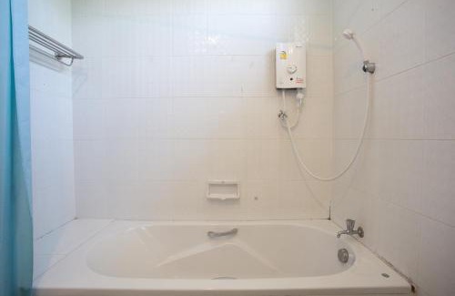 Chaiyaphum Hotel | Phusuay Park View Hotel