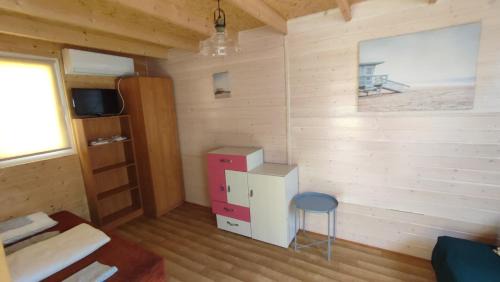 Debina Cabin | Piętrowe DOMKI KLIF 6os,Duże tarasy Dzika plaża Łąka Bociek Cisza Szlaki rowerowe Pieski 25zldzien
