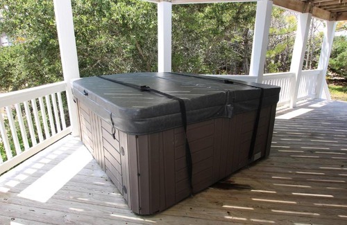 Pine Island House | PI6, Fan-ta-sea- Oceanside, Hot Tub, Community Amenities, 845 ft to Beach Access