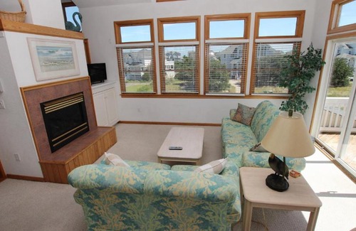Pine Island House | PI6, Fan-ta-sea- Oceanside, Hot Tub, Community Amenities, 845 ft to Beach Access