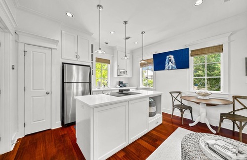 Rosemary Beach House | Piccadilly Carriage House - Couples & Small Families, Free Bikes, 4 RB Pools