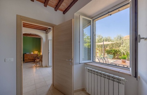 Camucia House | Piccola Fonte - come by car and you'll have everything at your fingertips