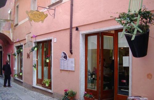 Orta San Giulio Hotel | Piccolo Hotel Olina