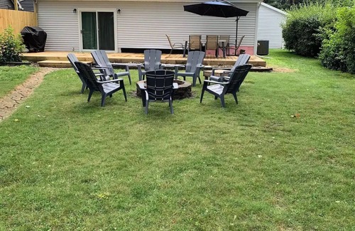 Scotts Cottage | Pickeral Lake Cottage w/Fish & Ski boat 2 bedrooms 1 bath