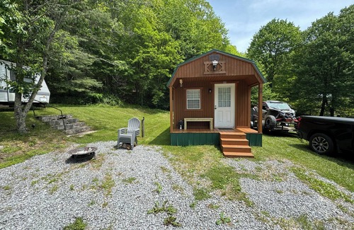 Northfork Cabin | Pickles Place Cabin located at trailhead of Hatfield and Mccoy/outlaw trails