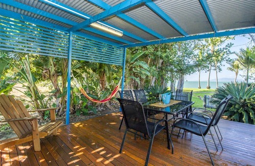 Picnic Bay House | Picnic Beach'scape, Picnic Bay