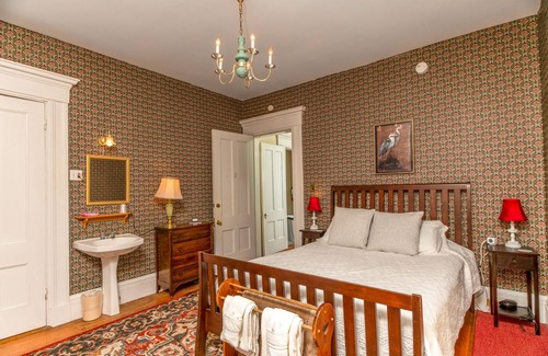 Limerick Bed & Breakfast | Picturesque bed and breakfast, nestled in the foothills of the white mountains
