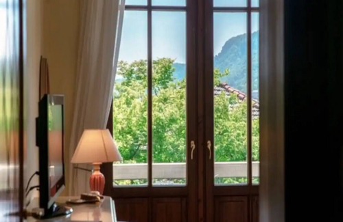 Como Villa | Picturesque Villa Nestled By The Lake Como With Blend Of Rustic, Modern Elements