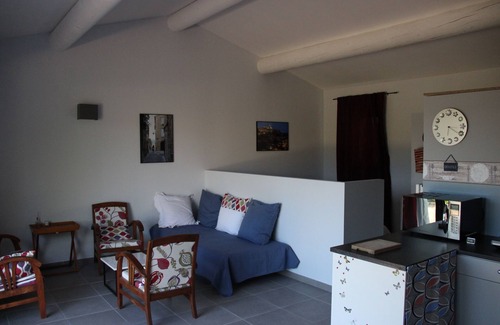 Gordes Apartment | Pied à terre of 40 m2 in house in the town of Gordes