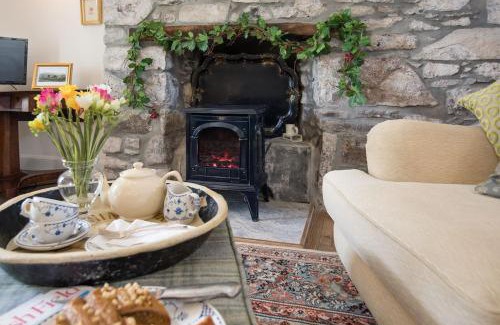 Kirk Yetholm House | Pigeon Loft
