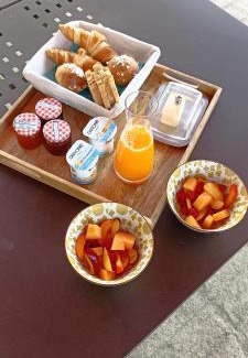 Castelnau-dArbieu Bed & Breakfast | PIGEONNIER DE SABAILLAN