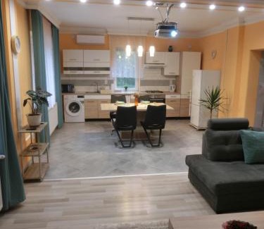 Piliscsaba Apartment | Pilis Apartman