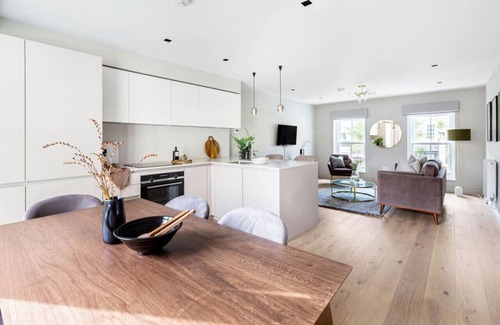 Churchill Apartment | Pimlico Road Chelsea 3 bedroom apartment