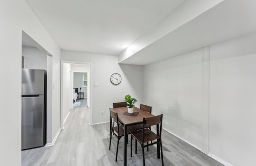 Newark Apartment | Pine Brook 416 I Corporate 1.5Br Apartment ! Pool