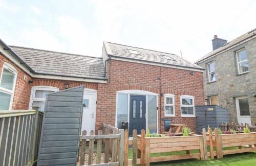 Dinas Dinlle House | Pine Cottage