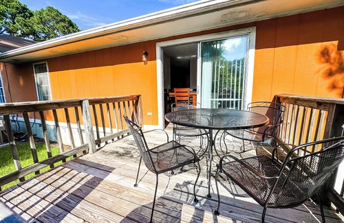 Pine Forest Apartment | Pine Haven: Quiet 2 Bedroom Near Fort Bragg & I-95