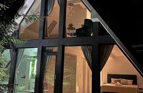 Zavoi Villa | Pine Hill Poiana Marului