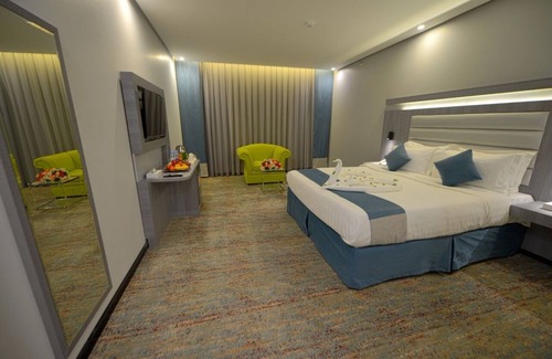 Mizail Hotel | Pine Inn