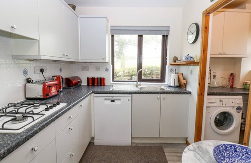 Allendale House | PINEGARTH, family friendly, with a garden in Allendale