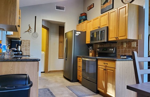 Pinetop Cabin | Pinetop Lakes CC Cabin, Central A/C, pet friendly
