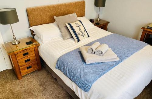 Wiseman's Bridge Bed & Breakfast | Pinewood B&B