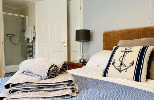 Wiseman's Bridge Bed & Breakfast | Pinewood B&B