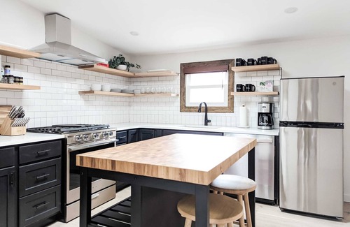 Catskill House | Pinewood Bungalow - Luxury Cabin, Kid-Friendly