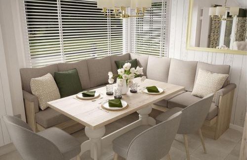 Wells-next-the-Sea Cabin | Pinewoods Saltmarsh Lodge sleeps 6 – no.2