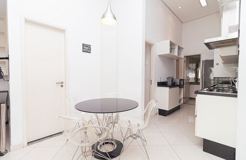 Pinheiros House | Pinheiros | 2 bedrooms | 2 garage spots | pool