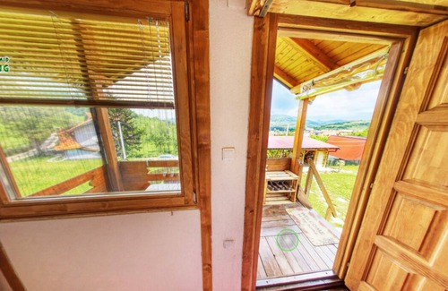 Visoko House | Pink bungalow Bosnian pyramid glamping