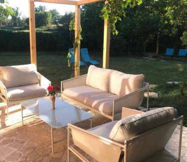 Giarmata Villa | Pink Garden Events Advance Notice Required