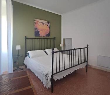 Fara in Sabina Apartment | Pink house