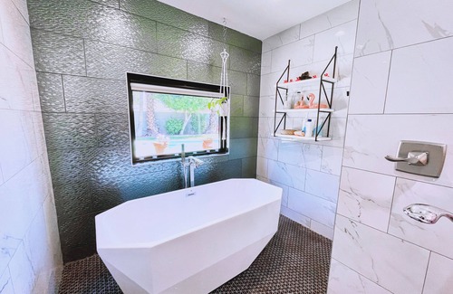 Shea North Estates House | Pink House w/pool/ hot tub/Grill Girls night, Scottsdale 15min awy from Old Town