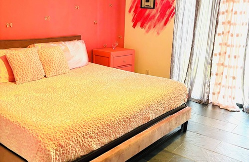 Shea North Estates House | Pink House w/pool/ hot tub/Grill Girls night, Scottsdale 15min awy from Old Town
