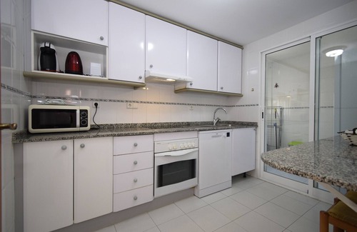 Benidorm Apartment | PINTOR ROSALES (3 BEDROOMS)