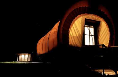 Poweshiek County Cabin | Pioneer's Dream~1883 Inspired~Covered Wagon~BISON~Heat and A/C