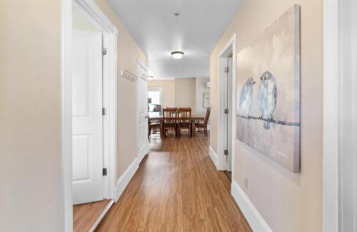 Historic Downtown District House | Pioneer Vacation Rentals - Pioneer North Suite downtown Ashland