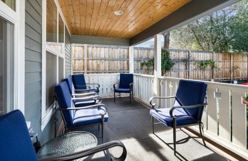 Historic Downtown District House | Pioneer Vacation Rentals - Pioneer Craftsman House