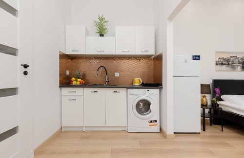 Srodmiescie Apartment | Piotrkowska 79 | Wifi, Pet-friendly, Studio, Balcony, Lodz