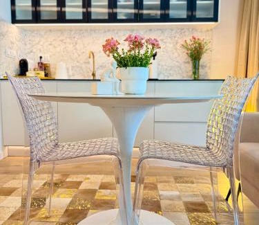 Stare Miasto District Apartment | PIPER Towarowa Centrum TARGI