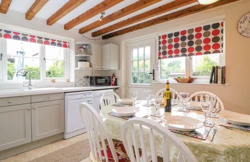 Bridport Cottage | PIPPINS LODERS, pet friendly, with open fire in Bridport