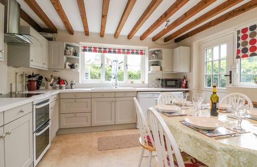 Bridport Cottage | PIPPINS LODERS, pet friendly, with open fire in Bridport