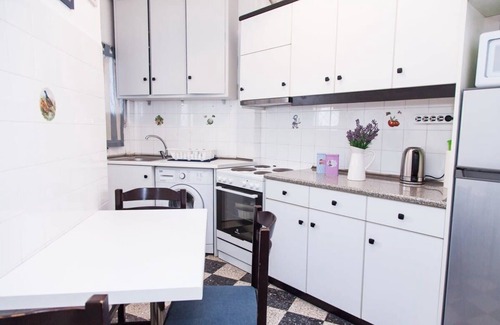 Keratsinion Apartment | Piraeus 1 Bd Cosy Apt with Balcony