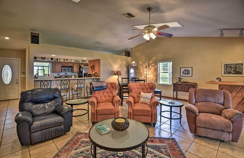 Welaka House | 'Pirate Cove' Home in Welaka: Dock & River Access!