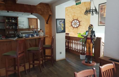 Hainburg an der Donau Hotel | Pirates Hotel