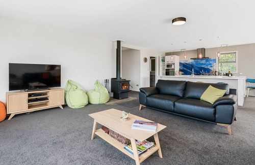 Cromwell Cottage | Pisa View Paradise - Cromwell Holiday Home
