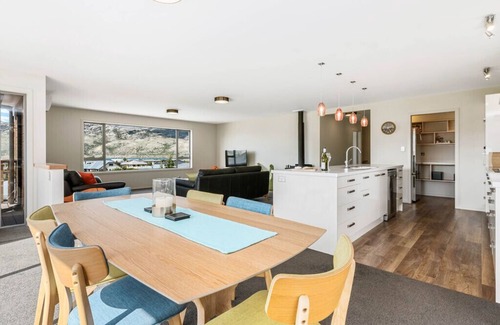Cromwell Cottage | Pisa View Paradise - Cromwell Holiday Home