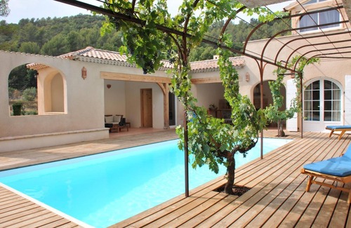 Evenos House | Piscine Chauffée Privée - Parc Régional Naturel St