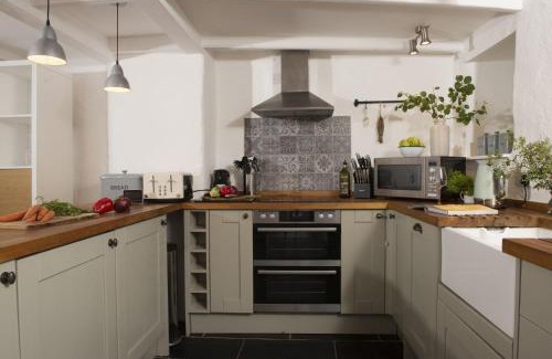 Mousehole House | Piskey Cottage, Mousehole